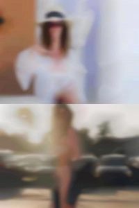Woman in Ohio pure nude postures